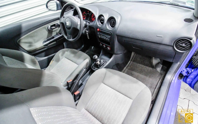 Seat Ibiza cena 4999 przebieg: 185000, rok produkcji 2004 z Przecław małe 191